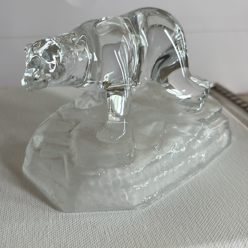 CRISTAL D'ARQUES Polar Bear Clear Lead Crystal Sculpture
